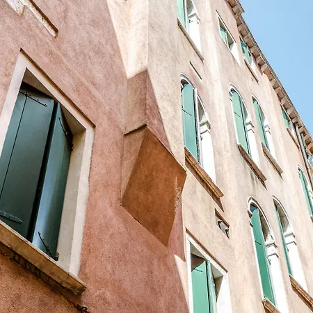 Venice Apartments Lägenhet