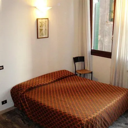 Apartmán Venice Apartments *
