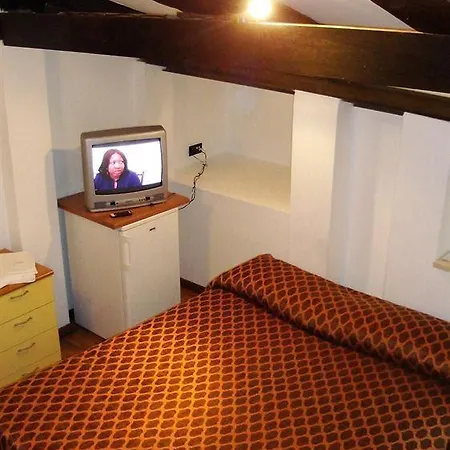 Venice Apartments Apartment