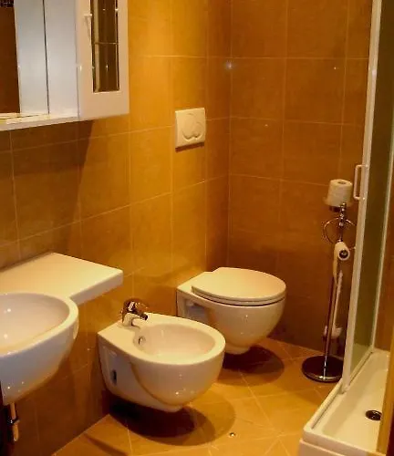 Venice Apartments Венеция