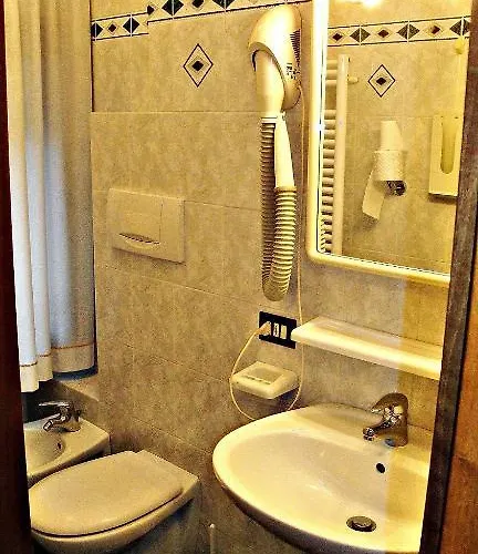 Venice Apartments Венеция